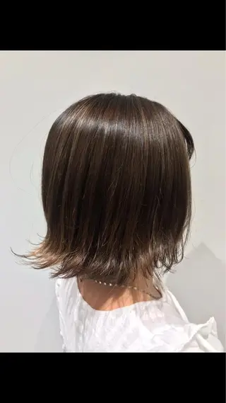 カラー 三浦 祐里のヘアスタイル
