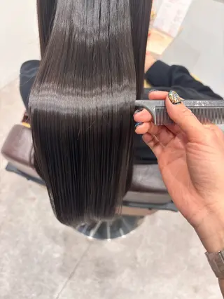 ロング IVY hairdesign所属・⚪︎ YUNAのヘアスタイル