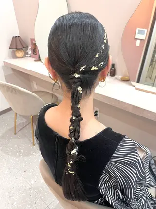 ロング ヘアアレンジ Mila Akariのヘアスタイル