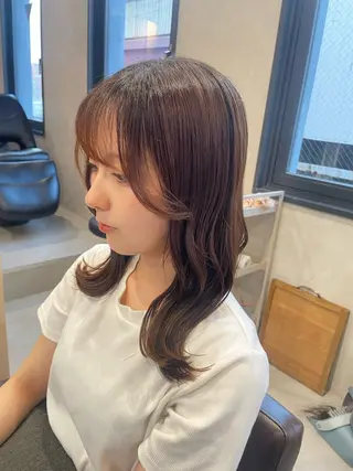 ミディアム イヌマル アユ / Fier umedaのヘアスタイル