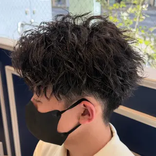 ショート パーマ メンズ 吉田 新平のヘアスタイル