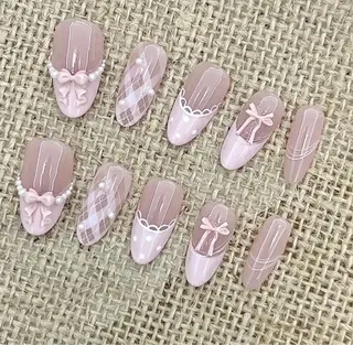 ネイル D-BEAUTY Nailsalonのネイルデザイン