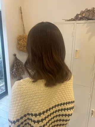 ミディアム 神谷 あいりのヘアスタイル