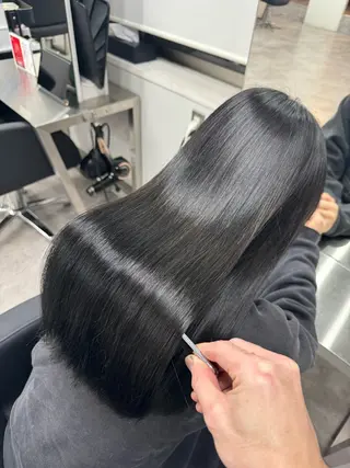 ロング カラー 🎀レイヤー×透明感 ×髪質改善🎀米田のヘアスタイル
