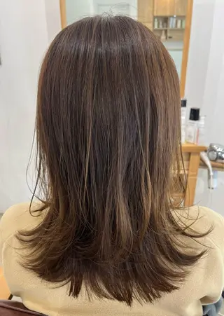 ロング カラー 三島 有佳里のヘアスタイル