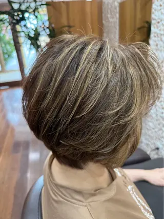 ショート カラー よしかわ あいか/京都美容室のヘアスタイル