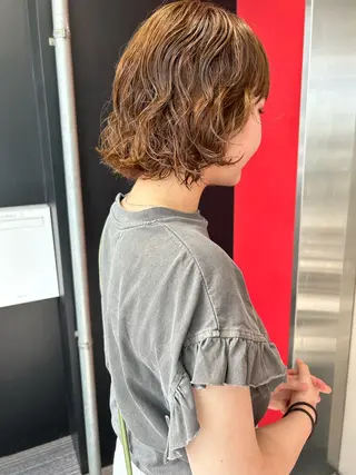 ミディアム パーマ 西岡 紗代のヘアスタイル