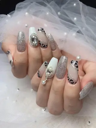 ネイル uu ネイルサロン関内🌼のネイルデザイン