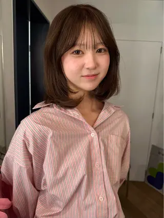 ミディアム Sota_Nknue フィットするカットのヘアスタイル