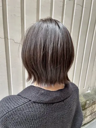 ショート antica YOSHIのヘアスタイル