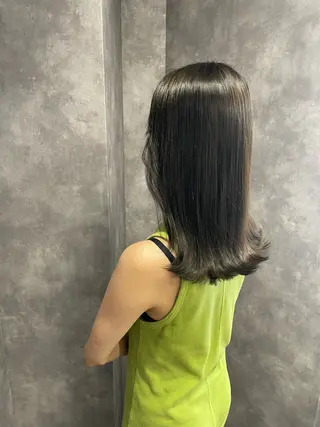 ミディアム 高橋 くるみのヘアスタイル