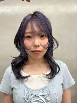 セミロング カラー サカモト ナオミのヘアスタイル