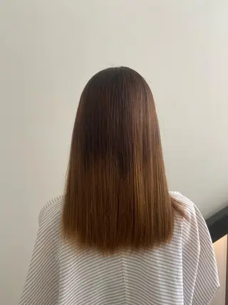 セミロング 韓国ヘアメンズ・レデ ィース特化ミクのヘアスタイル