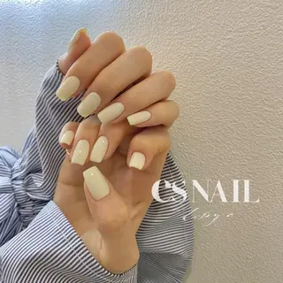 ネイル 中山 梨花のネイルデザイン