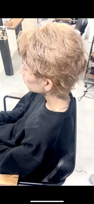 カラー メンズ メンズパーマ& ハイトーン特化谷村のヘアスタイル
