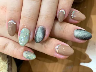 ネイル 中川 愛理のネイルデザイン