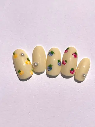 ショート Silent 話さないネイルサロンのネイルデザイン