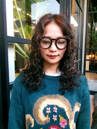 セミロング パーマ KEI パーマ/レイヤーのヘアスタイル