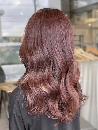 セミロング カラー 谷口 琉希のヘアスタイル
