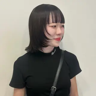 ミディアム カラー うる艶カラー/ レイヤー/アスカのヘアスタイル