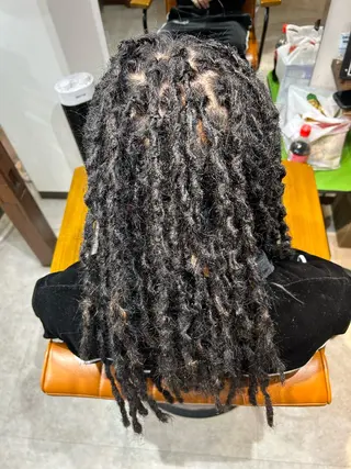 久保 陵伽のヘアスタイル