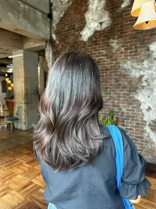 セミロング カラー 韓国レイヤー✨ yasuko銀座のヘアスタイル