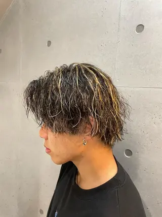 ミディアム カラー パーマ メンズ 🔥メンズ超特化🔥 青木海斗のヘアスタイル