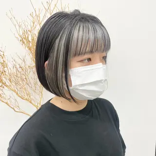 ショート カラー 小西 雅大のヘアスタイル