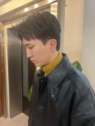 ショート メンズ メンズ職人/センター パート/富沢真斗のヘアスタイル