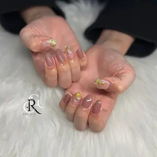 ミディアム CRGNAIL EMIRIのネイルデザイン