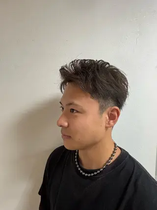 カラー 小林 智哉のヘアスタイル