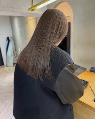 ロング 似合わせレイヤー ＆透明感カラーのヘアスタイル