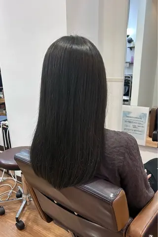 セミロング カラー 原田 歩実のヘアスタイル