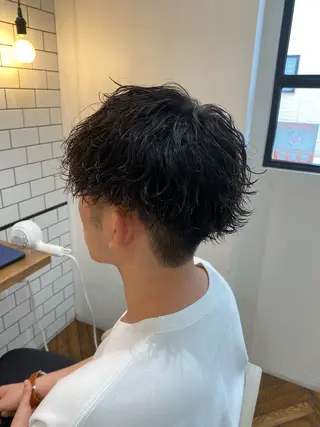 ショート パーマ メンズ ショート、メンズ 一日1名限定枠⚡️のヘアスタイル