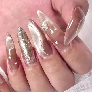ネイル Honey me ❁⃘*.ﾟのネイルデザイン