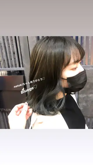 ミディアム ウルフカット/吉村 桃子のヘアスタイル