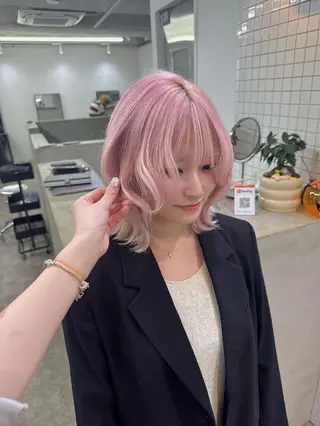 ショート ハイトーン/ピンク カラー/めい🎀のヘアスタイル