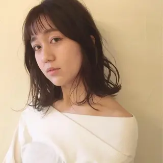 ミディアム シマダ アユミのヘアスタイル