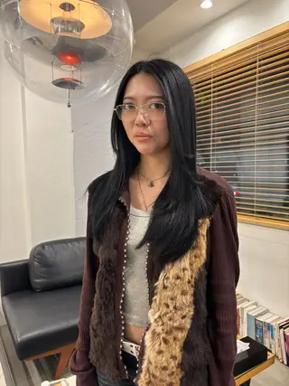 カラー 熊取谷 茉那のヘアスタイル