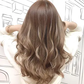 ロング カラー TOMOKA 艶髪/透明感カラーのヘアスタイル