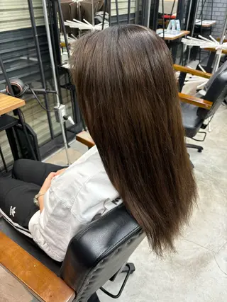 ロング カラー 田中 綾乃のヘアスタイル