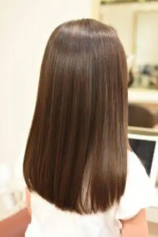 ミディアム パーマ 柴田 日菜子のヘアスタイル