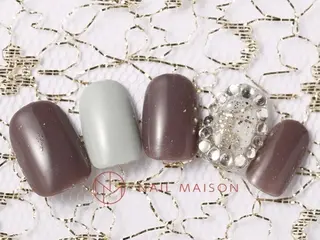 ネイル T RIRIKAのネイルデザイン