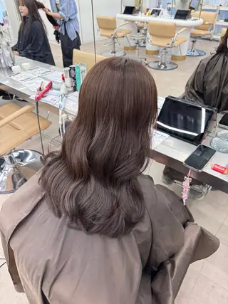 ミディアム 透明感カラー🫧⌇ AO🫐🩵のヘアスタイル