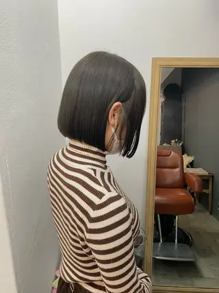 ショート カラー 暗髪とオリーブ🌿 渡辺拓人のヘアスタイル