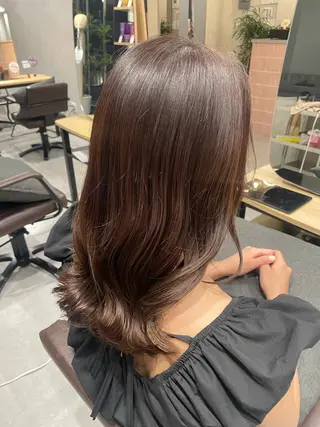 セミロング イヌマル アユ / Fier umedaのヘアスタイル