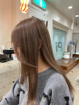 ロング 丸山 愛万音のヘアスタイル