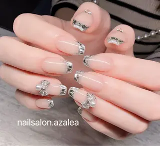 ネイル R inのネイルデザイン