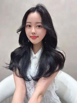 ロング 上品♡韓国レイヤー ‎🤍のの‎🤍のヘアスタイル