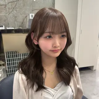 ミディアム カラー 🎀レイヤー×透明感 ×髪質改善🎀米田のヘアスタイル